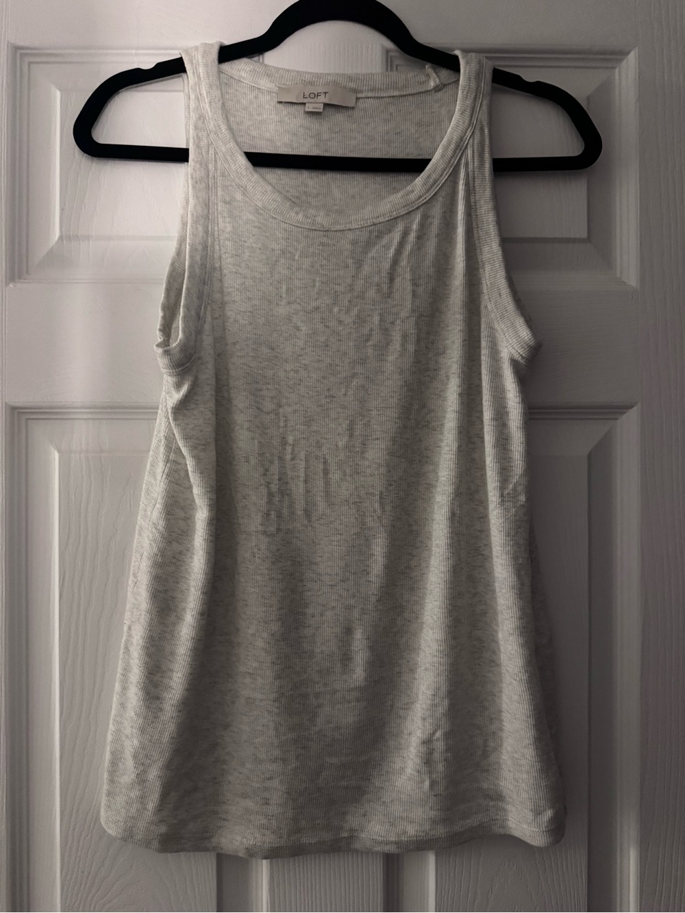 LOFT Light Heather Gray Sleeveless Tank Top